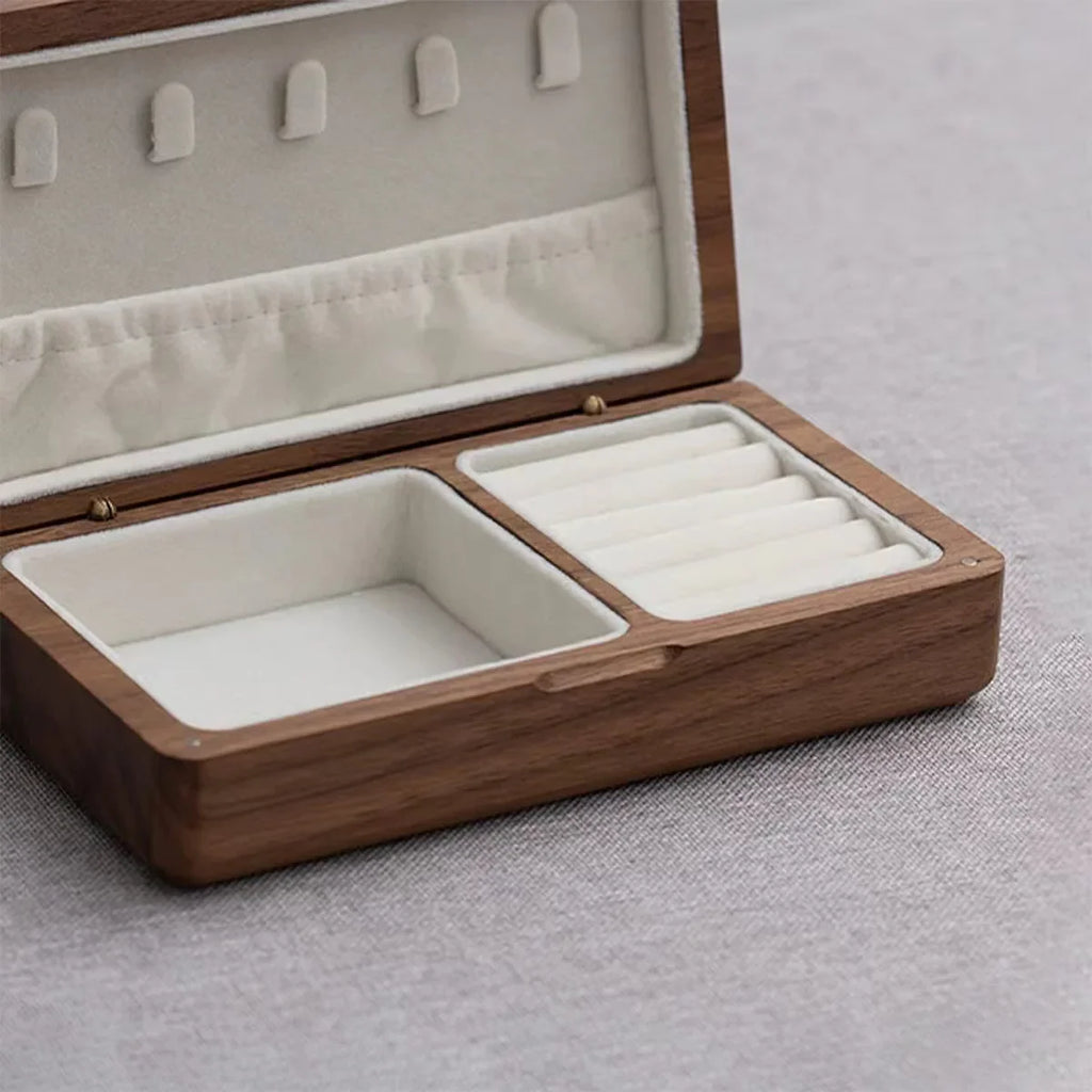 Petite Boite a Bijoux en Bois